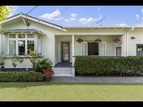 7 Hazelmere Road, Sandringham