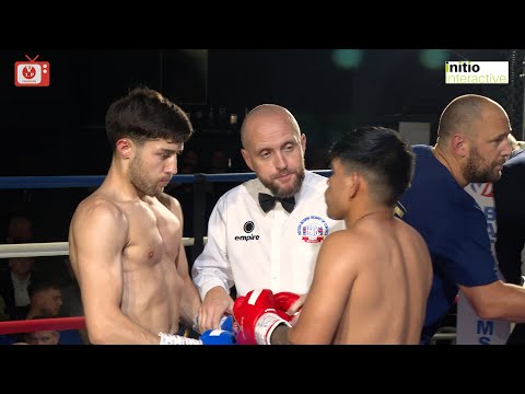 Jamie Devine v Christian Narvaez on VIP's show at Liverpool's Grand Central Hall (6.10.2023)