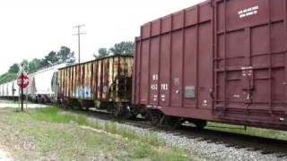 preview picture of video 'CSX F729 Apex to Durham local train in Cary, NC'