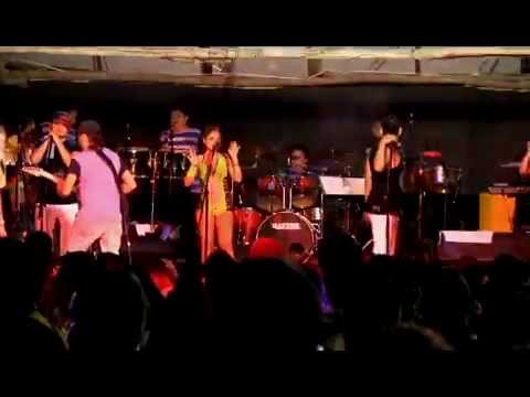 La Vale Band - Ella Era un Travesti