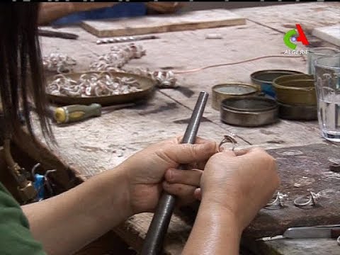Beni Yenni: Voyez la fabrication artisanale des bijoux kabyles.