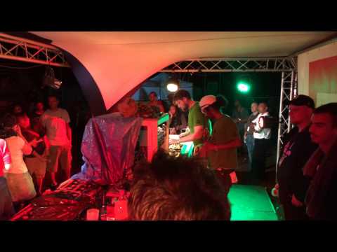 Mungo's HiFi ft Mr Williamz play OBF Poor Man Life