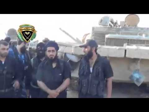 اغتنام آليات من الرتل القادم من عين عيسى بعد تدميره من قبل كتائب حذيفة بن اليمان في ريف الرقة