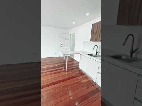 Apartamento en alquiler en La Uruca con servicios incluidos.