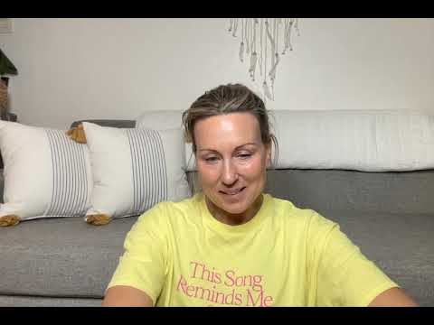 RUMI ORACLE GUIDEBOOK #15 - DIVINE MOTHER MANIFESTS