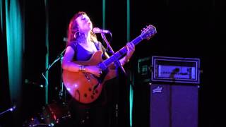 Nai Palm (Hiatus Kaiyote) solo performing 'Malika' live at Mullum Music Festival 2014