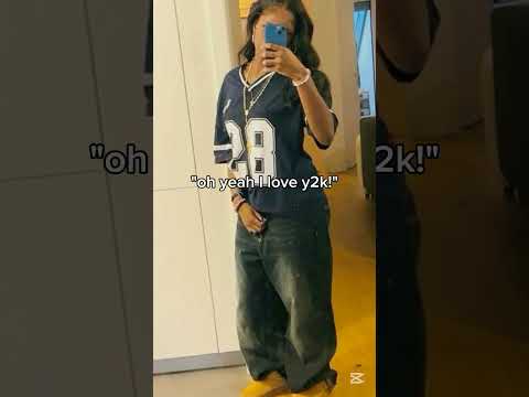 Fr #shorts #y2k #fashion #2000s #clothing #style #aesthetic #trend #fyp #viral