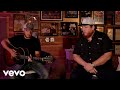Luke Combs - Does to Me (Live Acoustic)