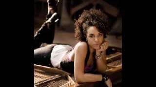 Laura Izibor - Dont Stay w/lyrics