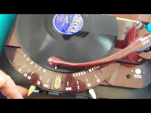 Zenith Cobra-Matic simi-automatic record changer playing a stack of 78's