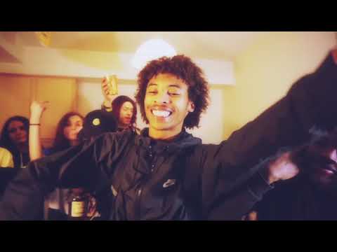 LadyP ft Bam Bandz Klutchin on a Stick