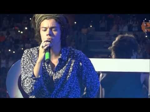 Harry Styles - Little Things [empty arena]