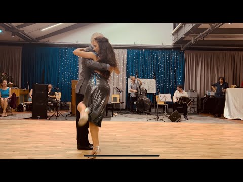  Amaia Zugadi  and  Alejandro Figueroa  are  dancing  to  the  tango  "  Quejas de Bandoneon  "  by  Los Milonguitas  at  Viva la Vida Tango Festival  in  2023