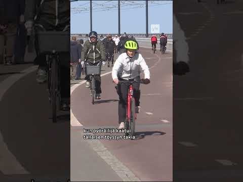 Uudella sillalla heti onnettomuus