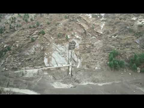 喜馬拉雅山冰川爆裂，百餘人恐怕已經死亡。 (Over 100 feared dead after Himalayan glacier bursts)