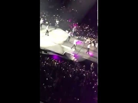 160221 EXO EXOluXion In New York - Playboy