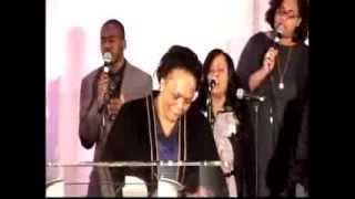 Dr. Jackie McCullough Prophetic Praise Break