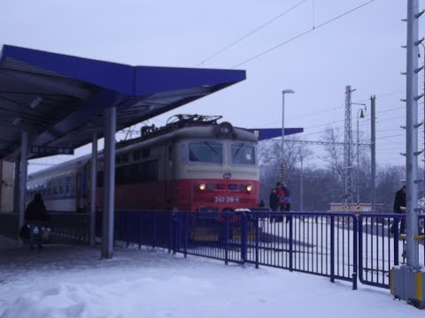 Rozjezd lokomotivy 242