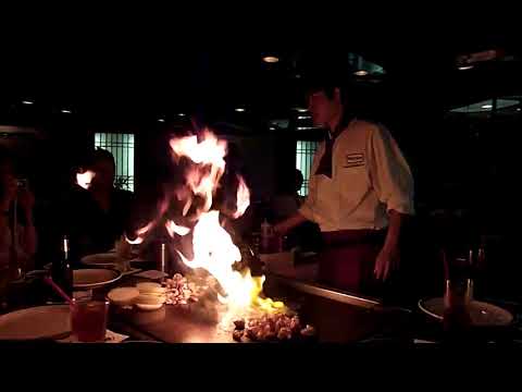 Waikiki Tanaka de Tóquio Performance chef nguyen