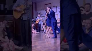 Gianpiero y Lorena -“DICETENCELLO VUJE”- #tango#art#dance#music#song#guitar#shorts#live#show#duet