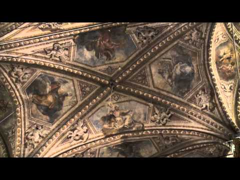 Perugia Cathedral di San Lorenzo inside