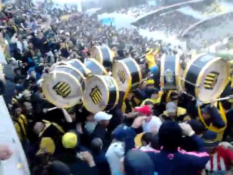 "SALIDA DE BOMBOS DE PEÑAROL" Barra: Barra Amsterdam • Club: Peñarol