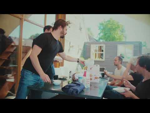 Yevgueni // Waar jij niet bent (uit album "Tijd is alles")