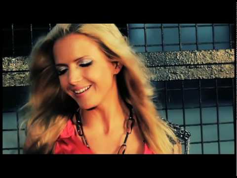 Юлия Михальчик, клип на песню "Ты не бойся" (2010)