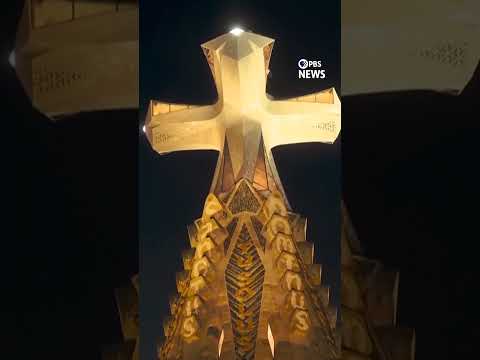 WATCH: Sagrada Familia Basilica illuminates during Pope Leo's video