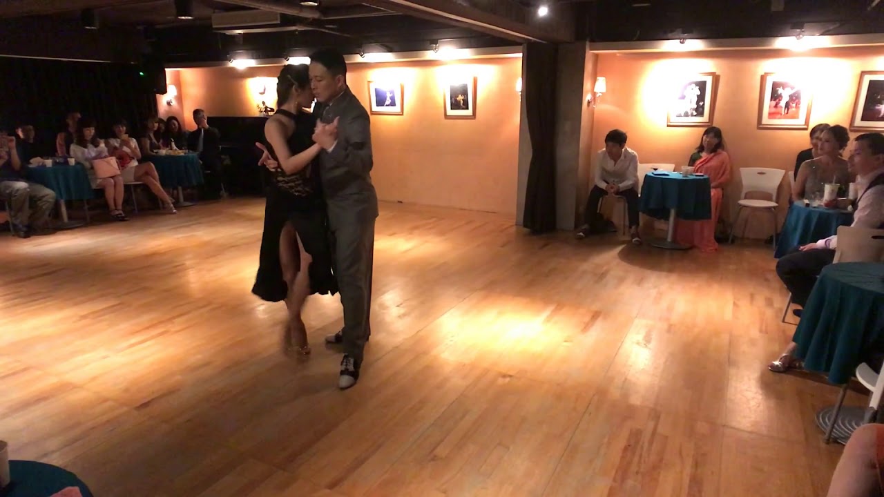 Anna Chin & HsinDa Lee - "Remolino"