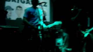 Brigada Z - Machine Gun (Mano Negra - Version Grim Skunk) - En vivo