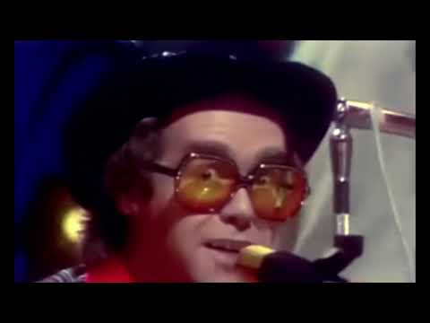 2. Bennie And The Jets (Elton John - Soul Train: 5/15/1975)