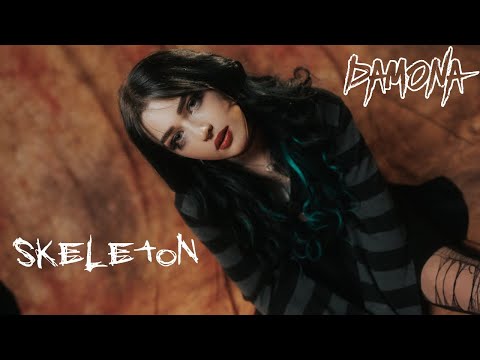 DAMONA - SKELETON (Official Video)
