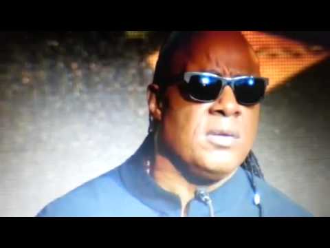 Stevie Wonder le canta a George Duke - If it's Magic