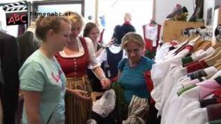 preview picture of video 'Trachenmode Maisetschläger Elfriede in Weitra bei Gmünd - Trachten, Lederhosen, Dirndln'