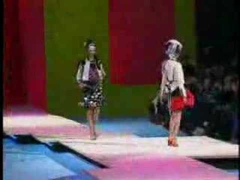 Christian Lacroix Haute Couture Spring/ Summer 2002 (part 1)