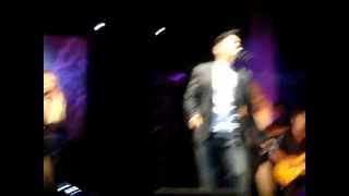 David Civera canta "Mis manos en tu cintura" en Alzira(Valencia).[24.07.2012] (trozo)