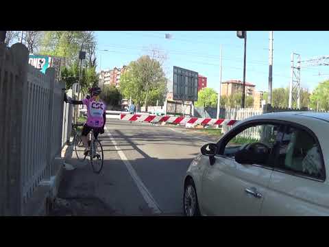 Passaggio a livello di Via San Cristoforo - Milano / Level Crossing / Spoorwegovergang / 踏切