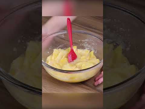 The secret of the best potato. Fried potato with onion.