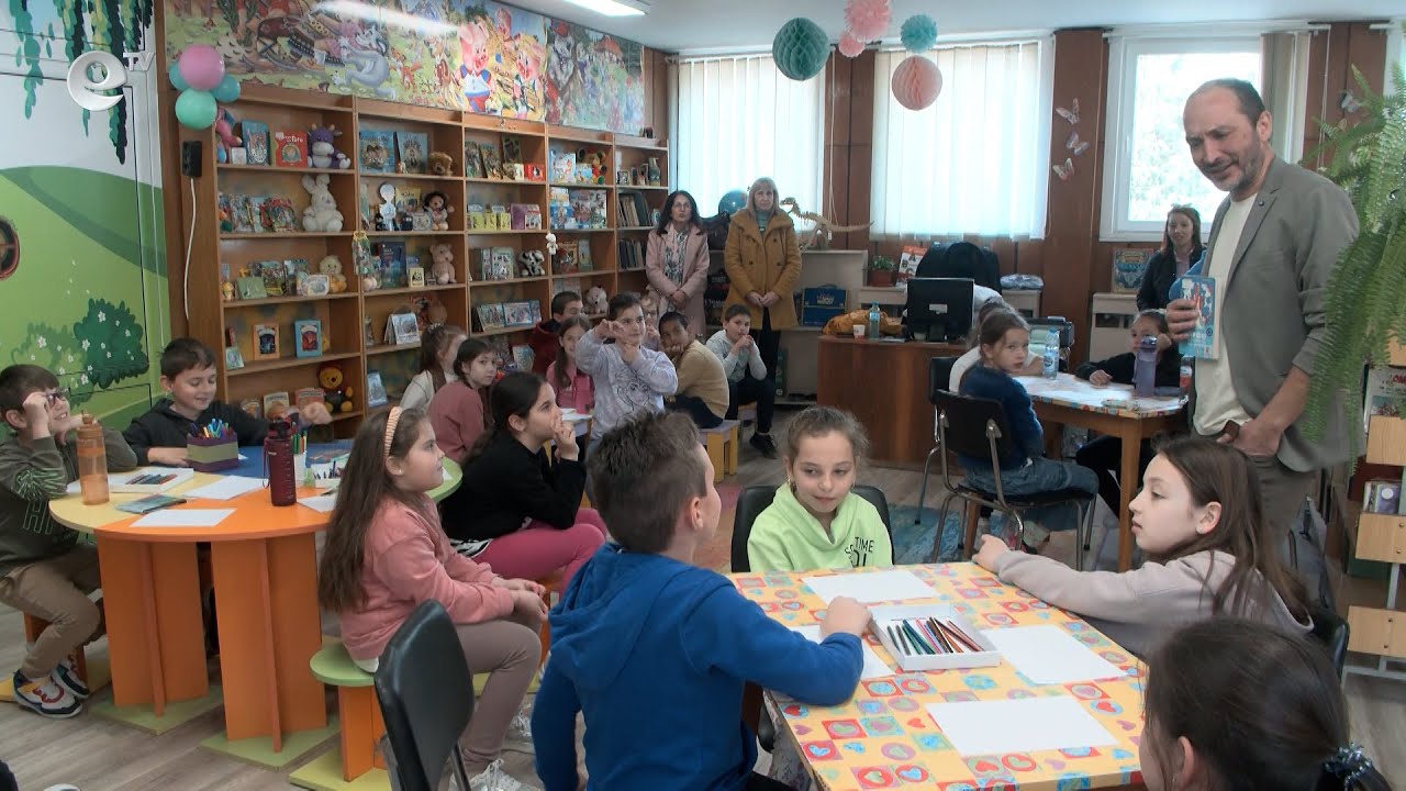 Психологът Слави Стоев представи детската си книга "Мишо в замъка на цар Пишман"