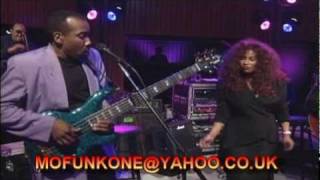 CHAKA KHAN & FOURPLAY - BETWEEN THE SHEETS.LIVE TV PERFORMANCE