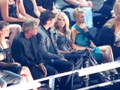 Carrie Underwood & Mike Fisher - CMT Music Awards 2010 - 3