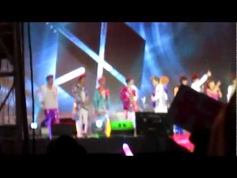 MAMA - EXO @ DKFC in Manila, Philippines 20130119