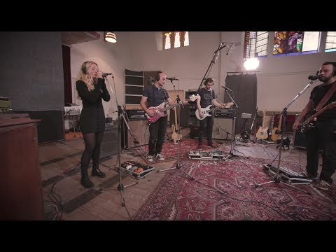 Learning to fly - Pink Floyd