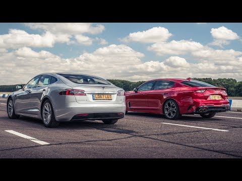 テスラモデルS vs 起亜スティンガーGT S｜ドラッグレース｜トップギア (Tesla Model S vs Kia Stinger GT S | Drag Races | Top Gear)