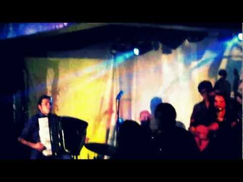 Alejandro Toledo & The Magic Tombolinos live at The Maze Nottingham 22/10/10