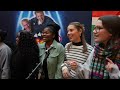 Mega Mindy verrast studenten op school en komt naar de Studio 100 SingAlong! ?