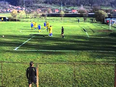 Fotbal juniori: Metalul Criscior-Victoria Calan 1-0