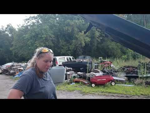 Junkyard rescue 1983 Cadillac Fleetwood ht4100 24 hour build