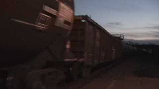 preview picture of video 'AWESOME Lashup on BNSF Mixed Freight in Quincy, IL'